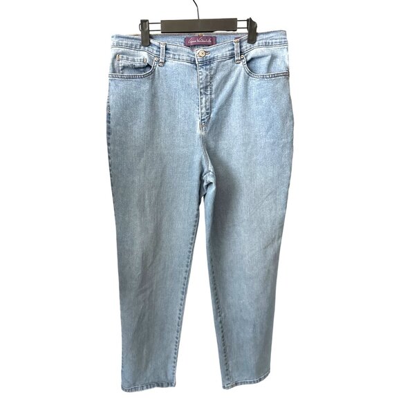 Gloria Vanderbilt Amanda Light Wash Denim Jeans Embellished Back Pockets Size 16 - Picture 2 of 4